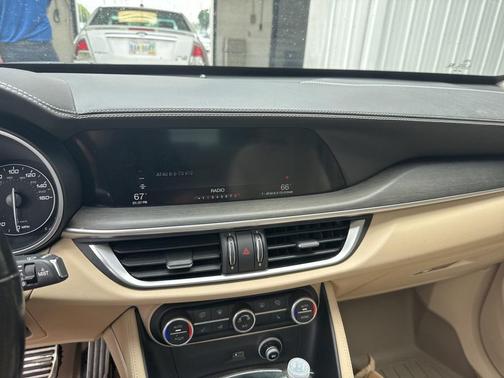 2018 Alfa Romeo Stelvio Ti