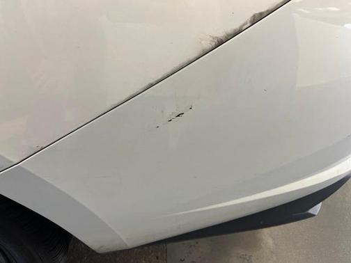 Quartz White 2022 Hyundai ELANTRA SEL