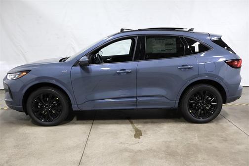 2025 Ford Escape ST-Line Elite