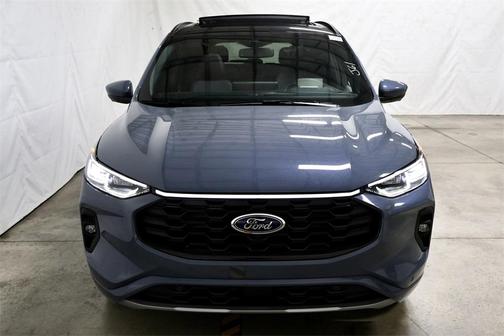 2025 Ford Escape ST-Line Elite