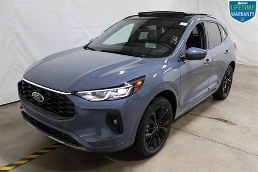 2025 Ford Escape ST-Line Elite