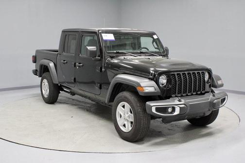 2023 Jeep Gladiator Sport