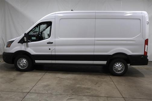 2025 Ford Transit-250 148 WB Medium Roof Cargo