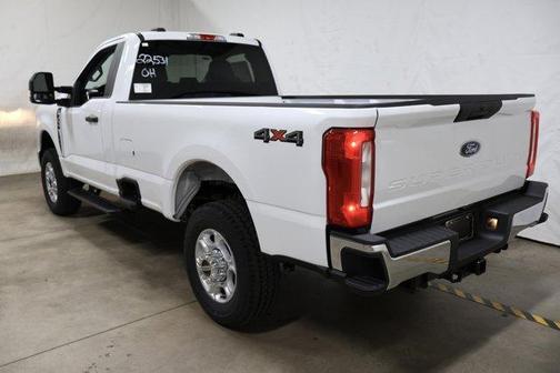 2025 Ford F-350 XLT