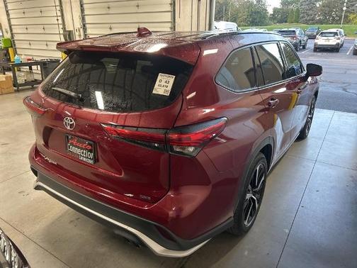 2022 Toyota Highlander XSE