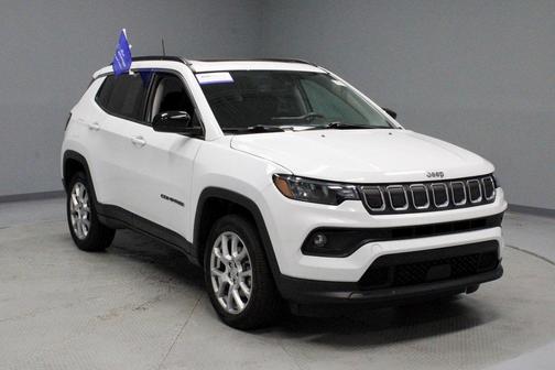 2022 Jeep Compass Latitude Lux