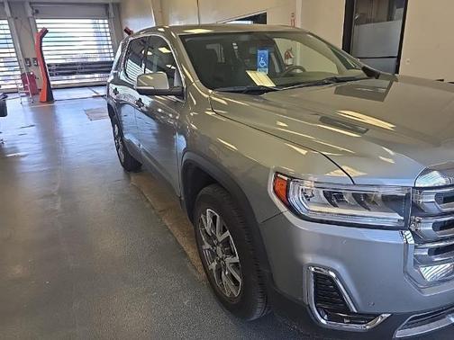 Sterling 2023 GMC Acadia SLE