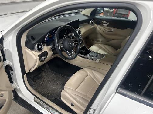 2022 Mercedes-Benz GLC 300 BASE 4MATIC