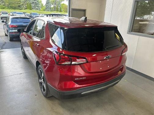 Radiant Red 2023 Chevrolet Equinox LT W/1LT