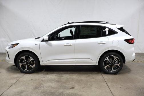 2025 Ford Escape ST-Line Elite