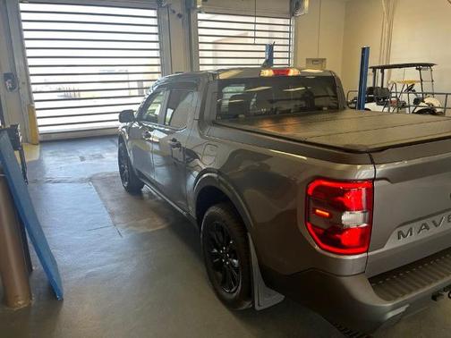 CARBONIZED GRAY METALLIC 2024 Ford Maverick XLT