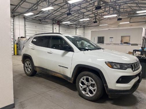 2025 Jeep Compass LATITUDE