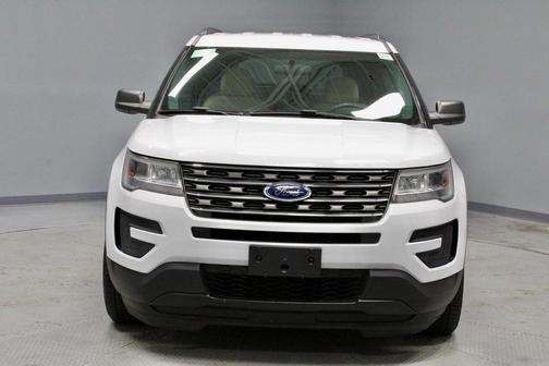 2017 Ford Explorer Base