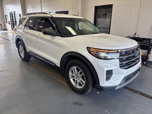 STAR WHITE MET TRI-COAT 2025 Ford Explorer ACTIVE