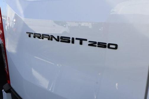 2026 Ford Transit-250 148 WB Medium Roof Cargo