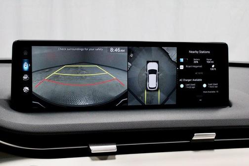 2025 Genesis Electrified GV70 Advanced