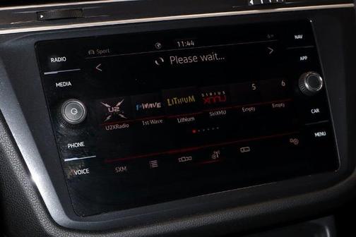 2024 Volkswagen Tiguan 2.0T SEL R-LINE