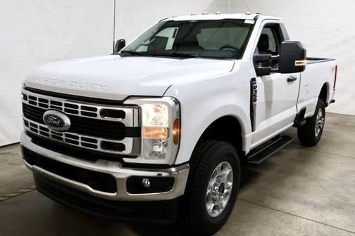2025 Ford F-350 XLT