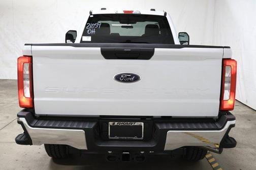 2025 Ford F-350 XLT