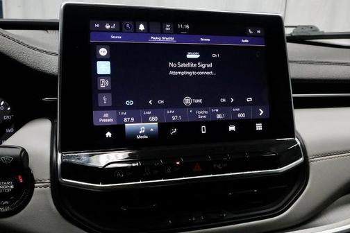 Diamond Black 2023 Jeep Compass LIMITED