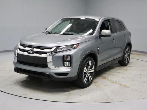 Mercury Gray Metallic 2025 Mitsubishi Outlander Sport 2.0 ES