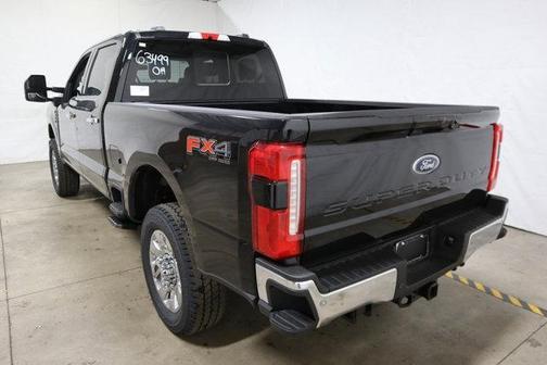 2025 Ford F-350 Lariat Super Duty