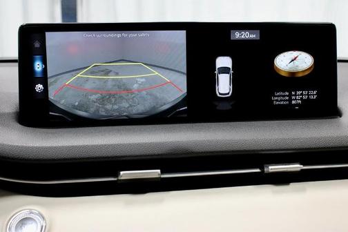 2022 Genesis GV70 2.5T