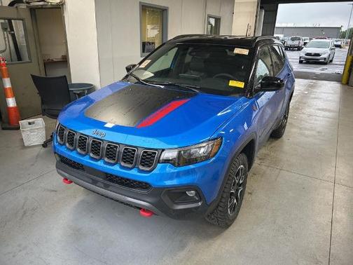 Hydro Blue Pearlcoat 2025 Jeep Compass TRAILHAWK