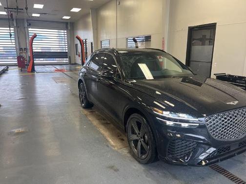 Vik Black 2024 Genesis GV70 2.5T