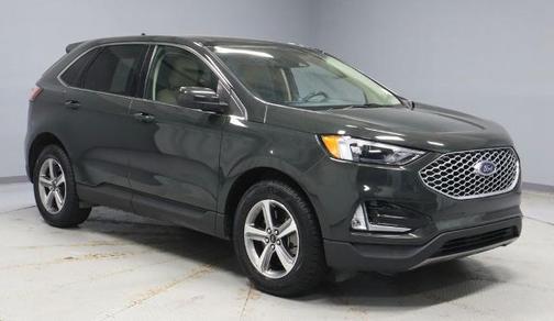 FORGED GREEN 2023 Ford Edge SEL