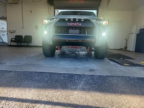 2022 Toyota 4Runner TRD OFF ROAD PREMIUM