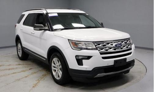 OXFORD WHITE 2019 Ford Explorer XLT