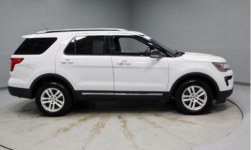OXFORD WHITE 2019 Ford Explorer XLT