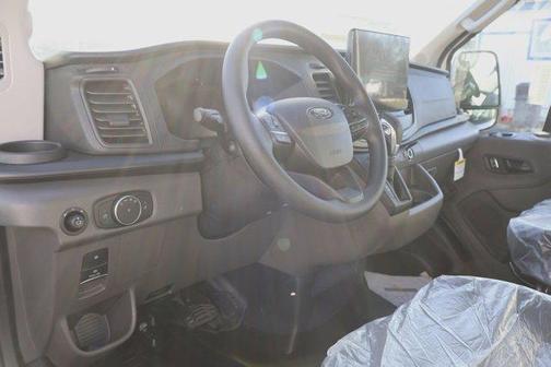 2026 Ford Transit-250 148 WB Medium Roof Cargo