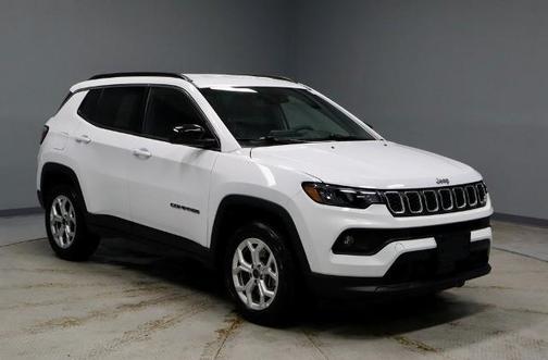 2025 Jeep Compass LATITUDE