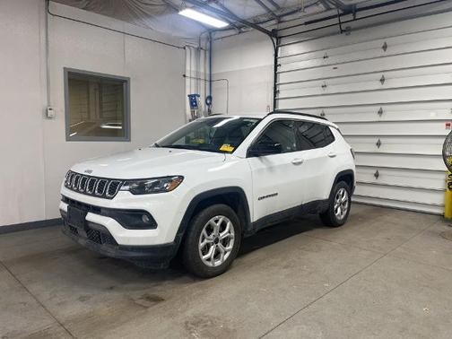 2025 Jeep Compass LATITUDE