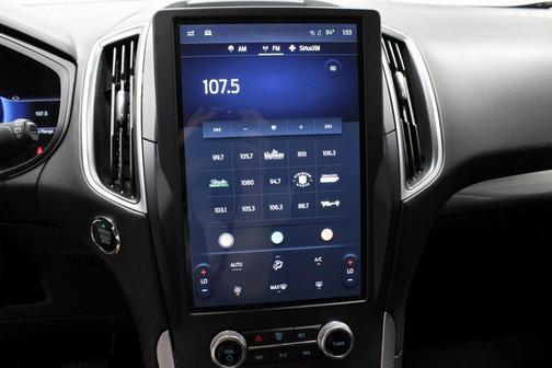 2023 Ford Edge SE