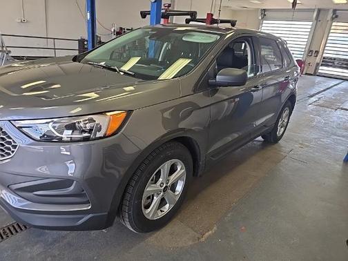 2023 Ford Edge SE