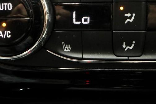 Mosaic Black Metallic 2025 Chevrolet Trax LT