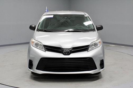 2020 Toyota Sienna L