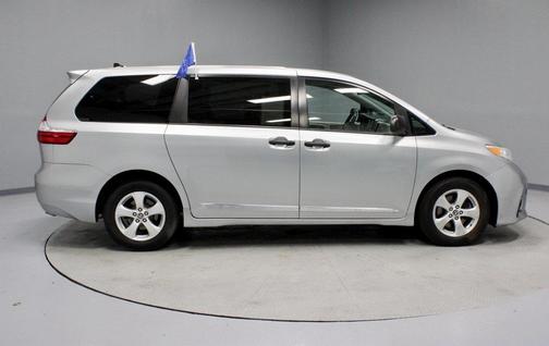 2020 Toyota Sienna L