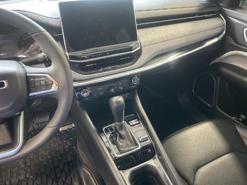 Hydro Blue Pearlcoat 2024 Jeep Compass LATITUDE LUX