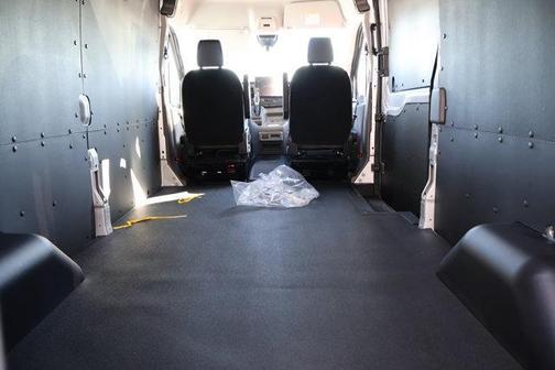 2026 Ford Transit-250 148 WB Medium Roof Cargo