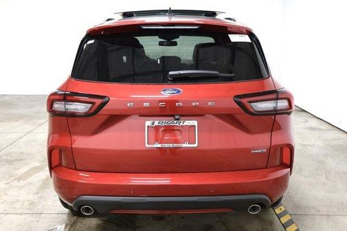 2025 Ford Escape ST-Line Elite