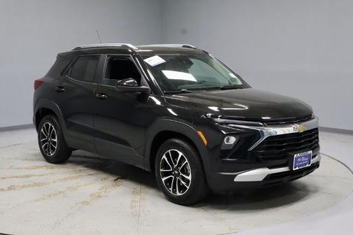 Mosaic Black Metallic 2024 Chevrolet Trailblazer LT