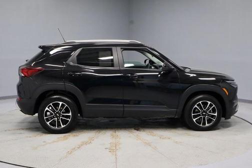 Mosaic Black Metallic 2024 Chevrolet Trailblazer LT