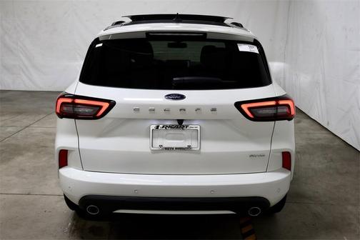 2025 Ford Escape ST-Line Elite