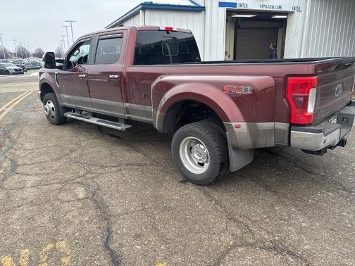 2017 Ford F-350 LARIAT SUPER DUTY