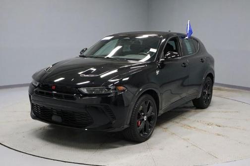 8 BALL 2024 Dodge Hornet R/T
