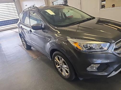MAGNETIC METALLIC 2017 Ford Escape SE